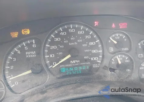 2001 Chevrolet Silverado 2500Hd Ls z USA, uszkodzony, nr VIN 1GCHC23U21F134186